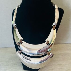 Stella & Dot Aphrodite Necklace (limited Edition)